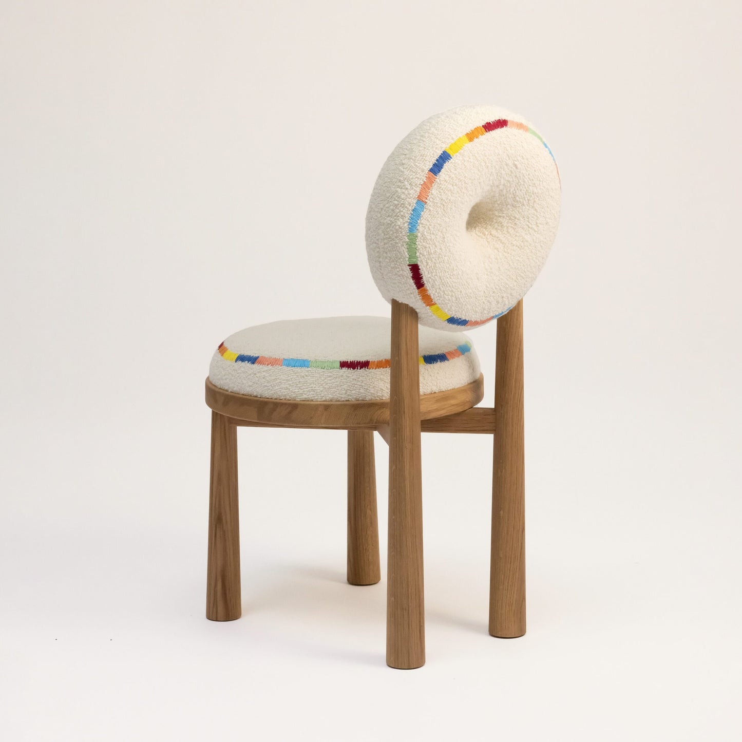 كرسي تطريز أردينا